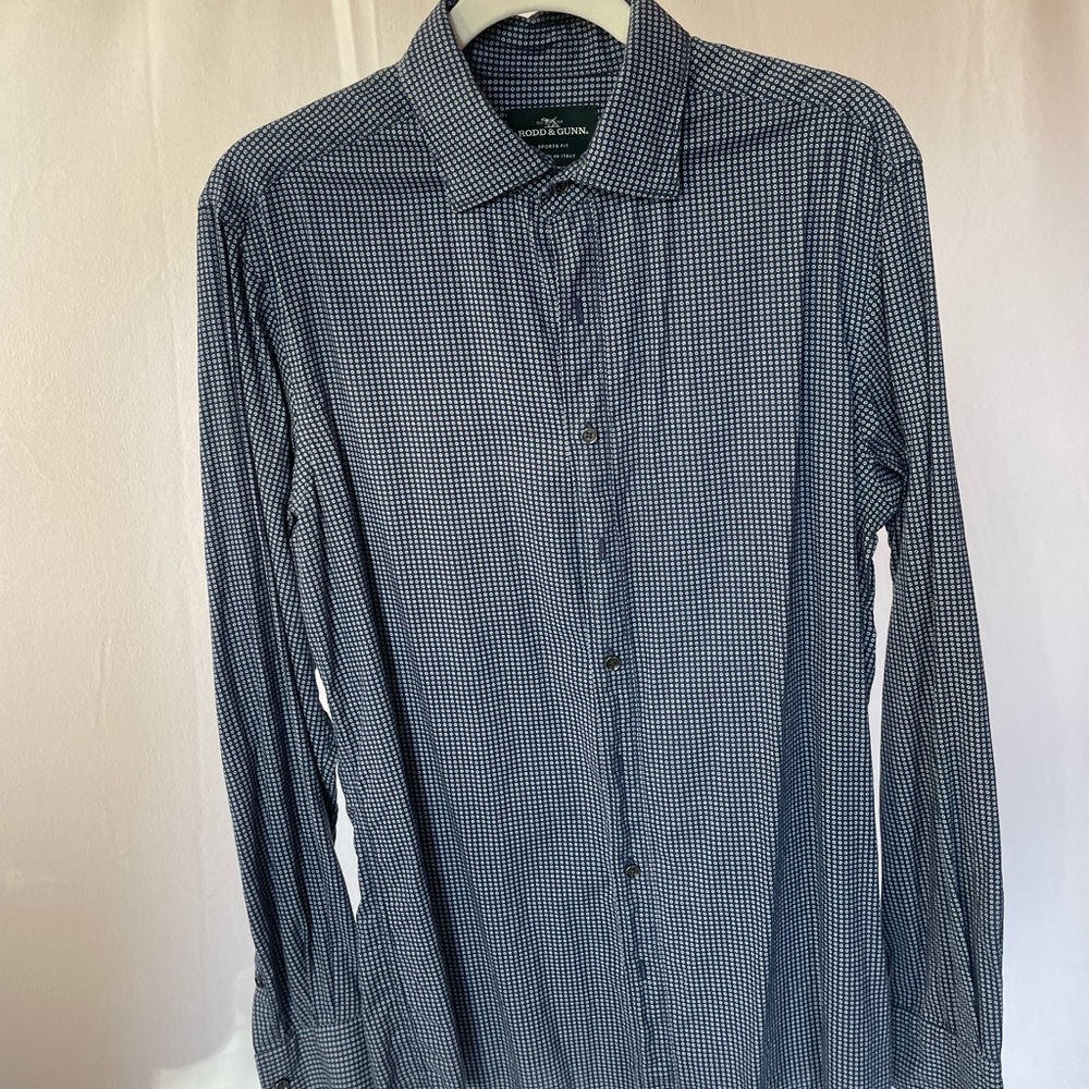 Rodd and Gunn button down long sleeve shirt